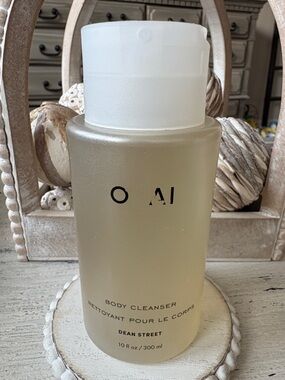 OUAI Dean Street Body Cleanser